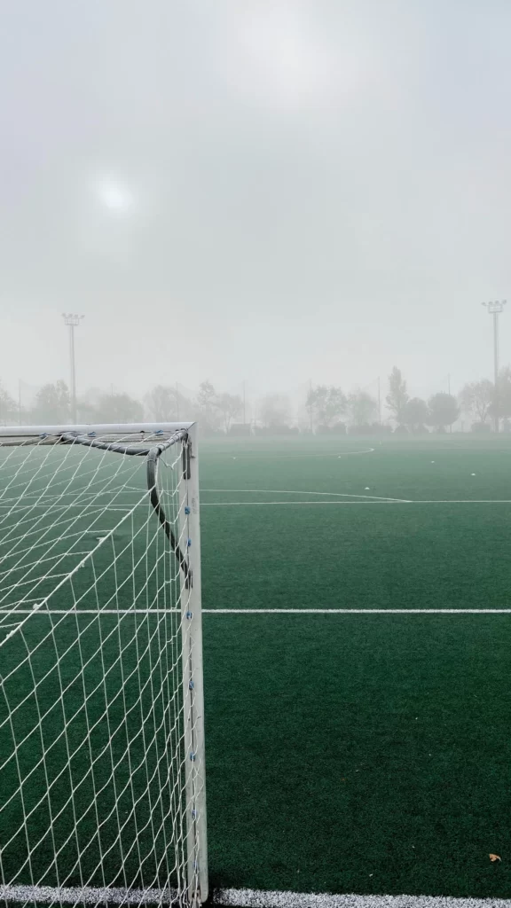 Jeinz Macias directo a la porteria